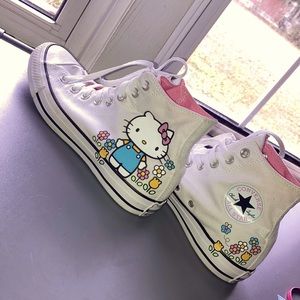 HelloKitty Converse
